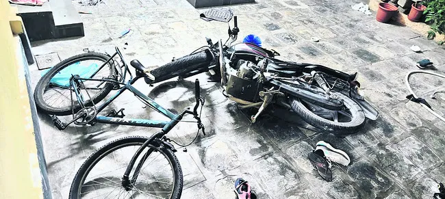 న్యాయవాది ఇంటిపై దాడి