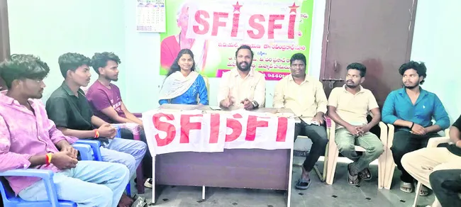 రాష్ట్ర బడ్జెట్‌లో 30 శాతం నిధులు కేటాయించాలి 