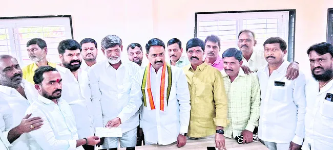 మున్సిపల్‌ ఎన్నికల్లో అద్భుత విజయం