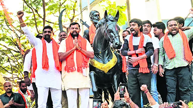 ధర్మం కోసం పోరాటం
