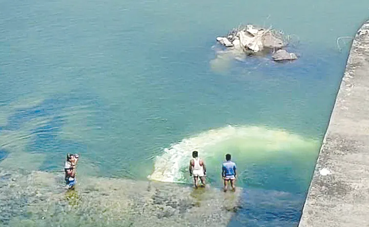 బరాజ్‌ల పునరుద్ధరణ ఖర్చు మీదే..