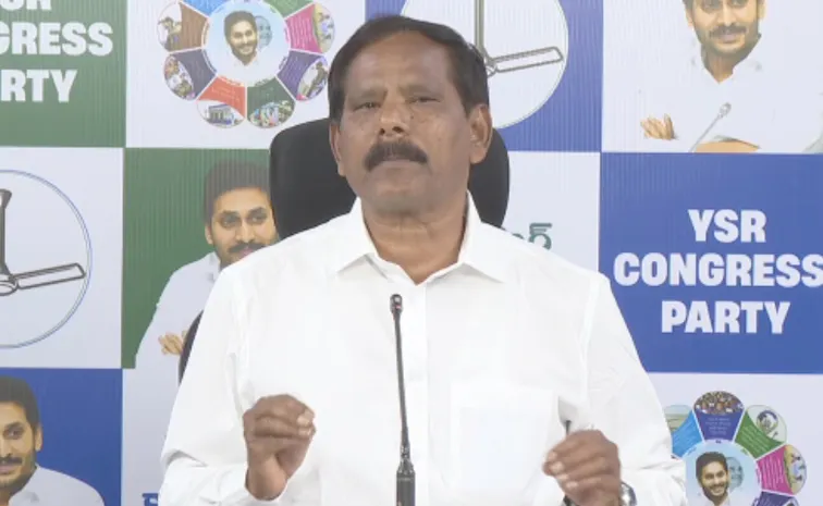 ‘పరిపాలన గాలికి వదిలేసి హెలికాప్టర్, ప్రత్యేక విమానాల్లో పర్యటనలు’