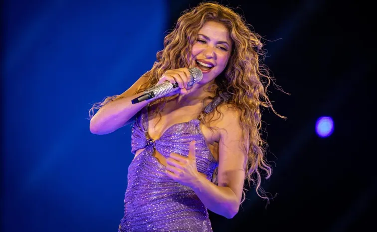 Shakira Musical concert in mumbai and delhi