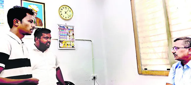 లంచం ఇవ్వలేదని  దాడికి యత్నం 