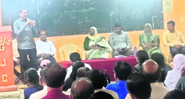 ఇంటర్‌ పరీక్షలు పకడ్బందీగా నిర్వహించాలి 