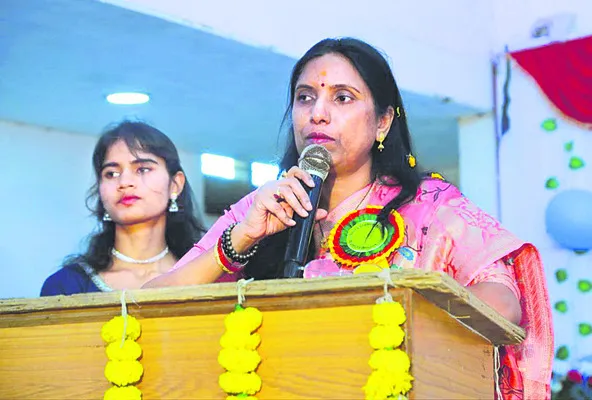 తల్లిదండ్రుల ఆశలు వమ్ము చేయొద్దు 