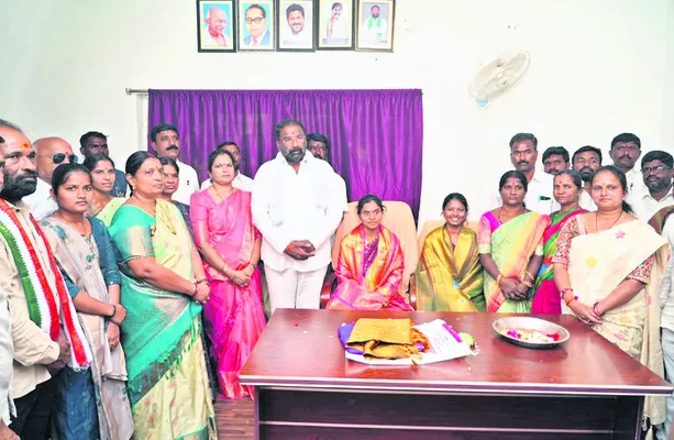 అందరి సహకారంతోనే అభివృద్ధి 