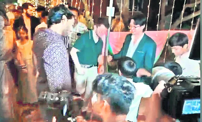 అమెరికా కోడలు.. మూడు రోజుల పెళ్లి! 