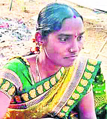 భర్త వేధింపులతో భార్య ఆత్మహత్య