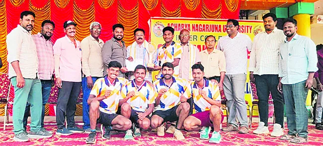 సెపక్‌ తక్రా విజేత యూనివర్సిటీ ఫిజికల్‌ ఎడ్యుకేషన్‌ కళా