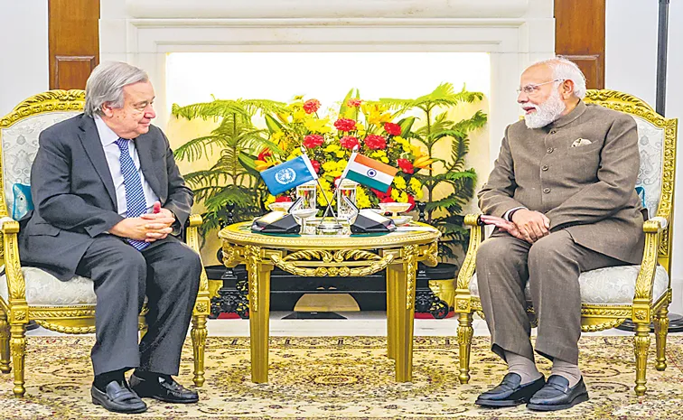 PM Narendra Modi Meets AI and Deeptech Startup CEOs