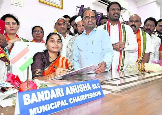 పట్టణాభివృద్ధికి కృషి