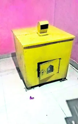 నొస్సంలో    దొంగల హల్‌చల్‌ 