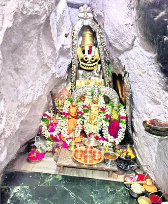 రేపటి నుంచి కొమ్మాల బ్రహ్మోత్సవాలు 