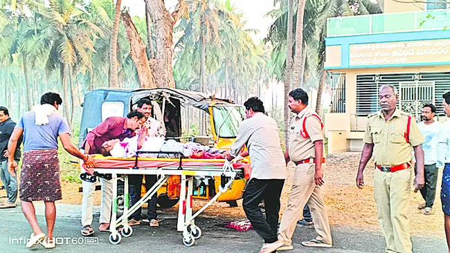 బస్సు ఢీకొని వ్యక్తి మృతి 
