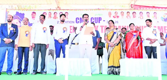 క్రీడల్లో రాష్ట్రాన్ని అగ్రస్థానంలో నిలుపుదాం 