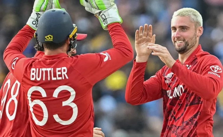 T20 World Cup: ఇంగ్లండ్‌  దెబ్బకు చేతులెత్తేసిన శ్రీలంక