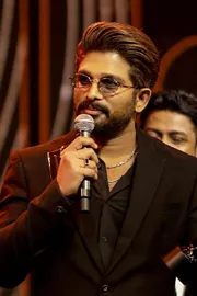 Tollywood Hero Allu Arjun Responds On His Filmfare Award8