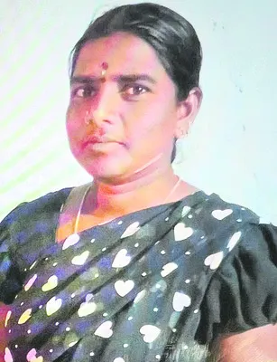 చికిత్స పొందుతూ బాలిక మృతి 