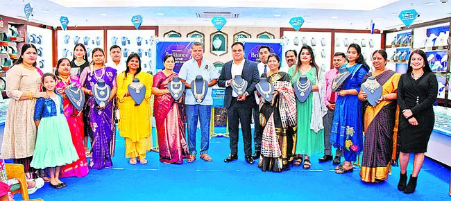 జోయాలుక్కాస్‌లో బ్రిలియన్స్‌ డైమండ్‌ జ్యువెలరీ షో 