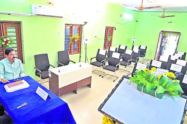 క్యా.. తన్‌ప(లొ)ల్లి?