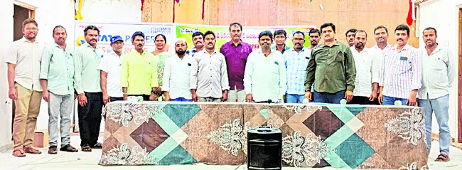 మీ సేవల మనుగడ కాపాడాలి 