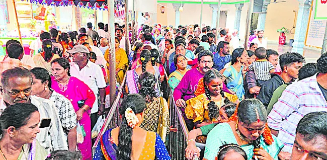 బాలాజీకి రూ.2.14 లక్షల ఆదాయం