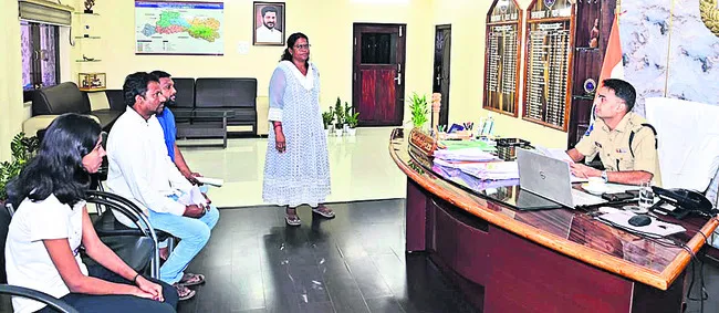 బాధితులకు అండగా ఉంటాం