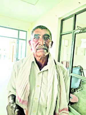 అధికారులపై చర్య తీసుకోవాలి..
