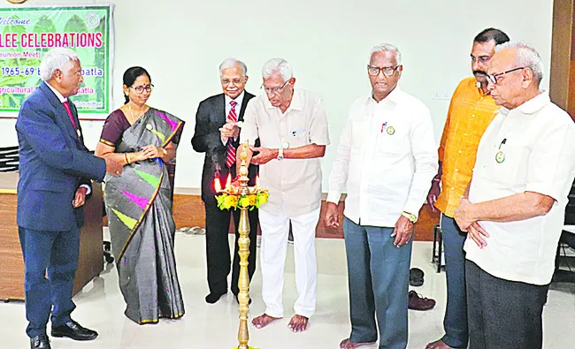 అ‘పూర్వ’ కలయిక 