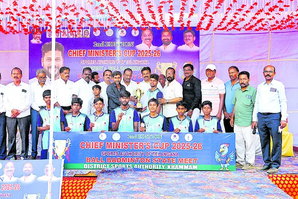 ముగిసిన బాల్‌బ్యాడ్మింటన్‌ టోర్నీ 