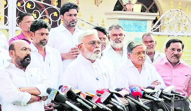 ఎన్ని రోజులు జైలులో పెట్టారు..? 