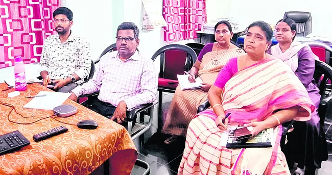 పోలీస్‌ పీజీఆర్‌ఎస్‌కు 122 ఫిర్యాదులు  