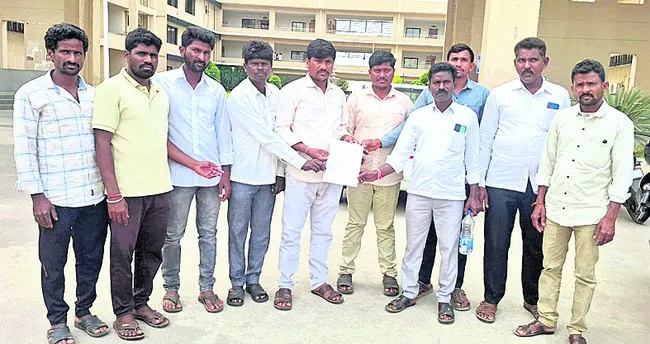 వృత్తి నైపుణ్యం లేని వారిని తొలగించాలి