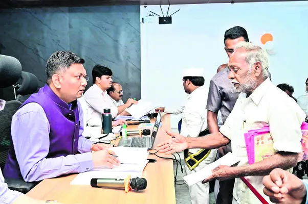 విన్నపాలు వినవలె..సమస్యలు తీర్చవలె !