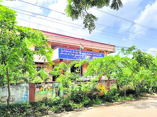 ఆలస్యం చేస్తే తప్పదు వేటు