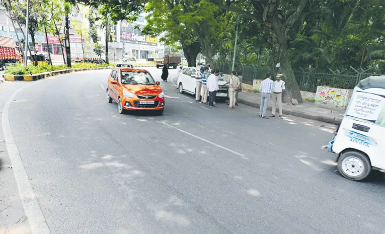 మలుపులో మృత్యు ఘోష!