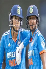 Aussies bowlers restricted team india to 214 runs in 1st ODI