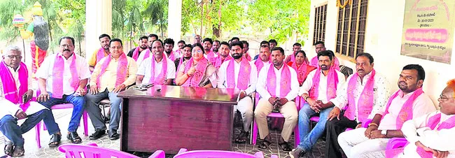 ఎమ్మెల్యేపై అక్రమ కేసును ఎత్తివేయాలి