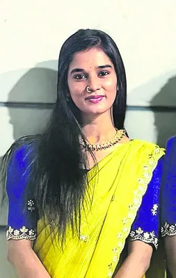 ప్రేమ విఫలమై విద్యార్థిని బలవన్మరణం