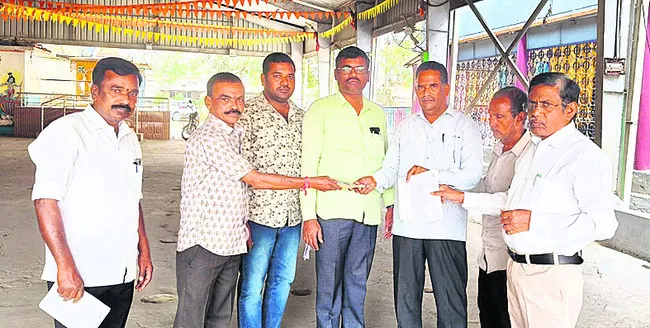 ముంచుకొస్తున్న గడువు