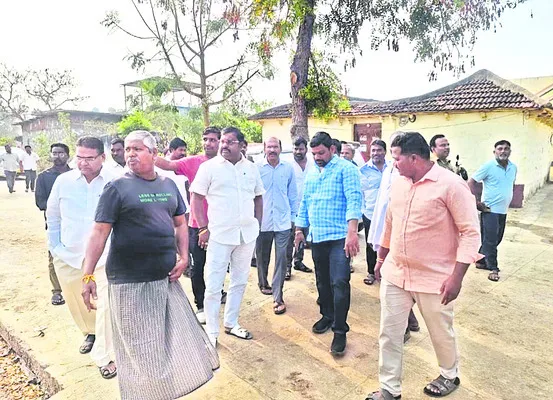 పేదలకు ఇందిరమ్మ ఇళ్లు