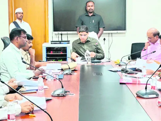 రోడ్డు ప్రమాదాల నివారణకు చర్యలు