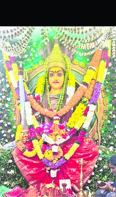 ● ఎల్లారమ్మా..కరుణించమ్మా.. 
