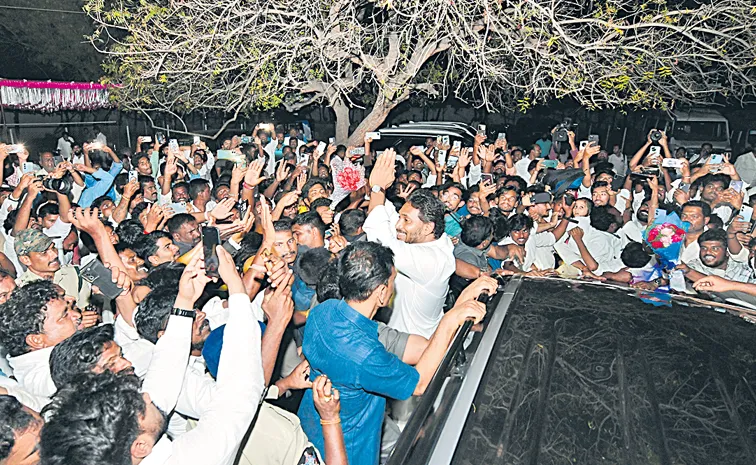 YS Jagan Mohan Reddy at Pulivendula camp office