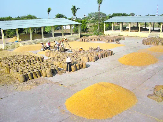 లక్ష్యం వైపు అడుగులు..