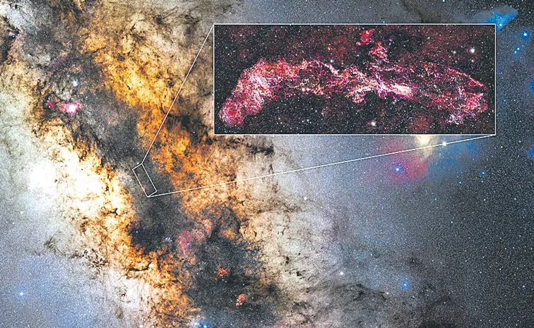 Milky Way hidden chemistry revealed by large image of galaxy heart