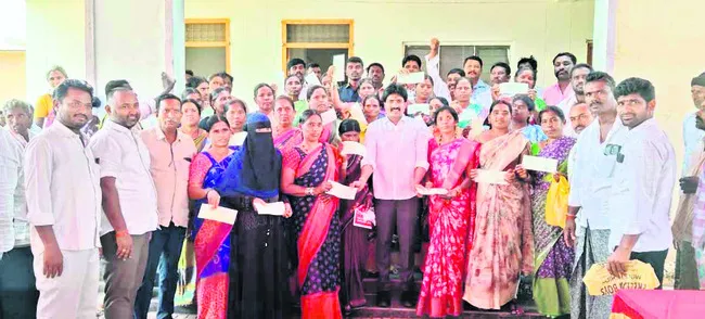 అర్హులకు సంక్షేమ ఫలాలు అందించడమే లక్ష్యం 