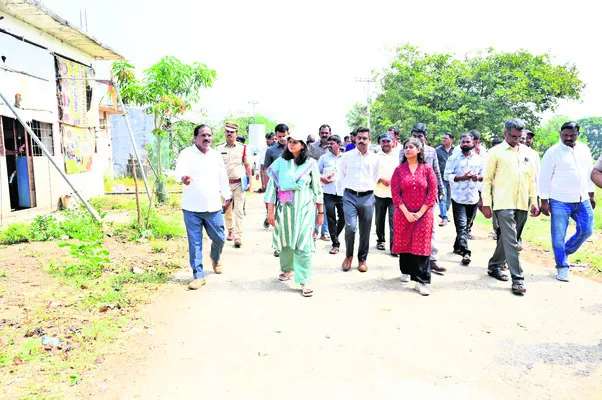గోదావరి పుష్కరాలకు ఏర్పాట్లు పూర్తి చేయాలి 