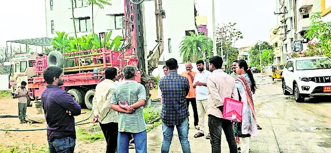 పార్కు స్థలం  కబ్జాకు యత్నం!